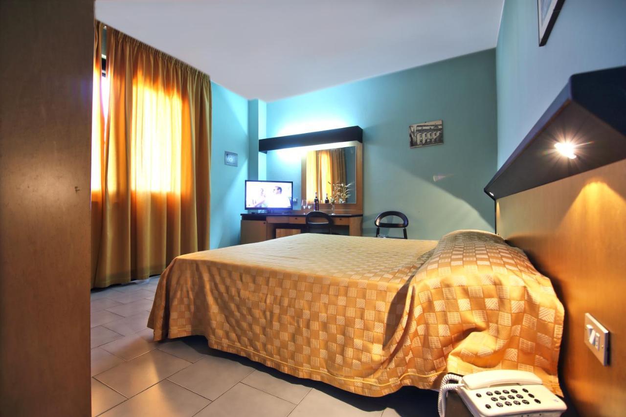 Green Sporting Club Hotel Alghero Ruang foto
