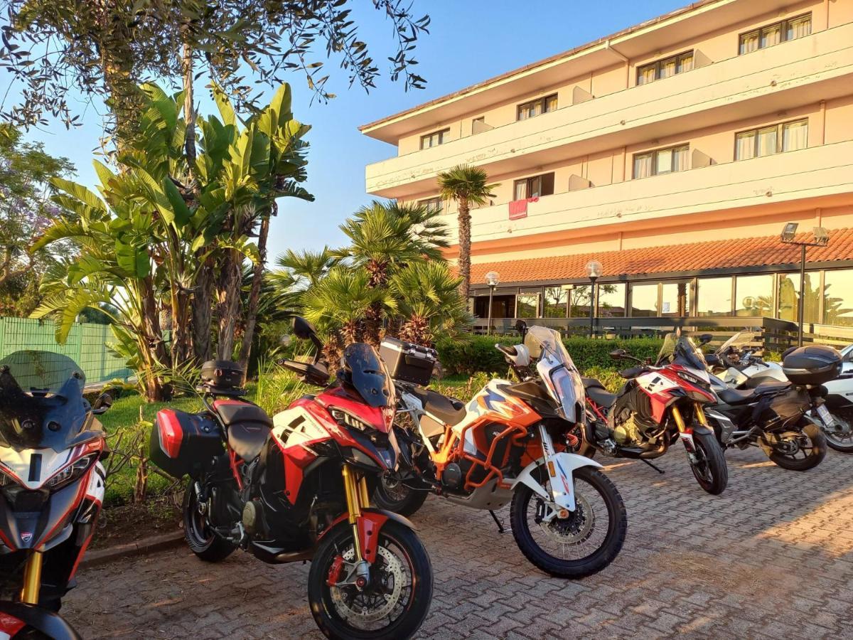 Green Sporting Club Hotel Alghero Bagian luar foto