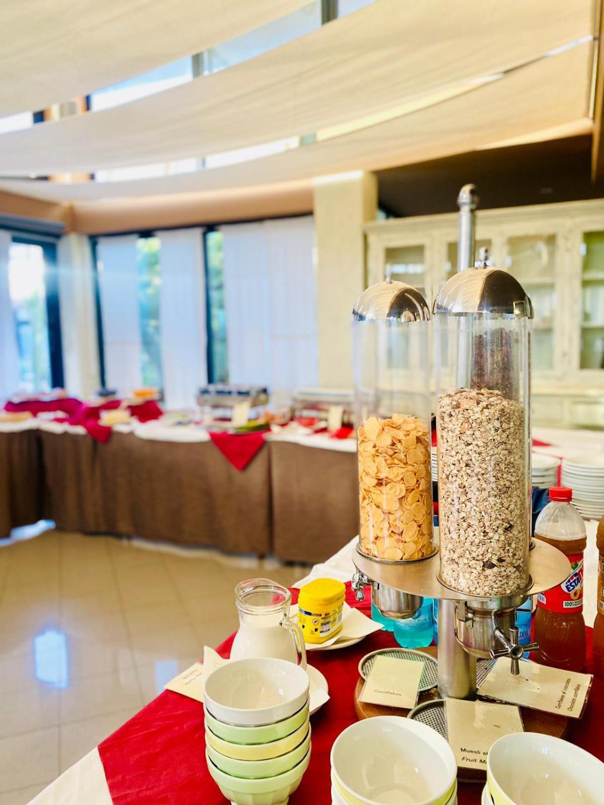 Green Sporting Club Hotel Alghero Bagian luar foto